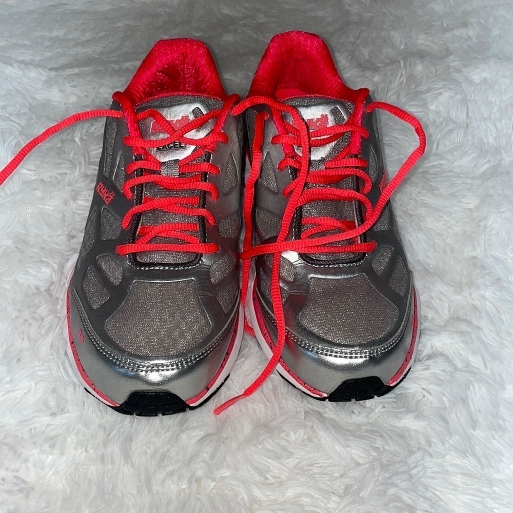 Ryka Excel Running/ Walking Shoes Sz 7.            Like New Condition